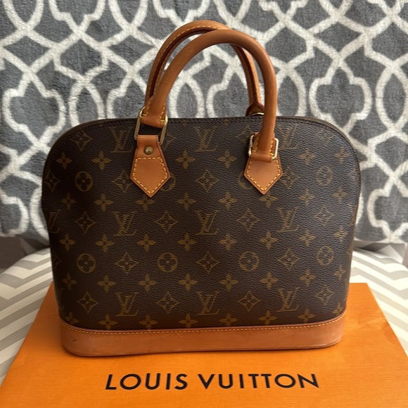 Pre-loved Louis Vuitton Alma bag - Picture 1 of 7
